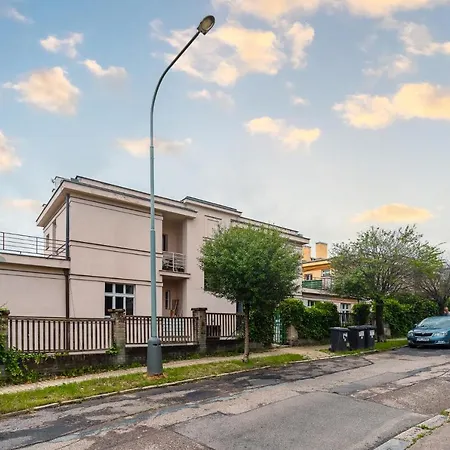 Apartman Xaveriova Praha Exteriér fotografie